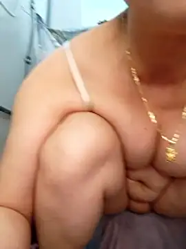 linhlinh xx87 online show from January 16, 5:58 am