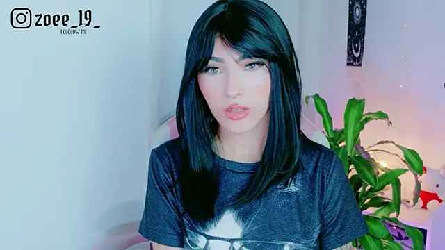 cuteezoe online show from June 1, 3:41 am