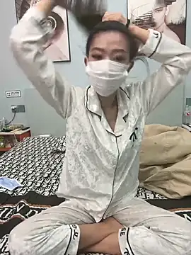 xiaoyue zhibo online show from December 2, 4:31 pm