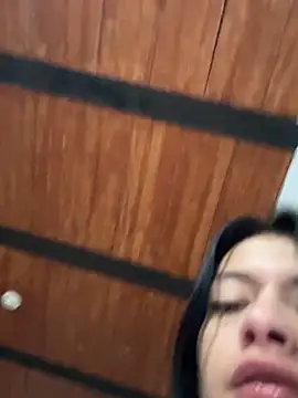 LiaCollings online show from March 5, 11:39 am