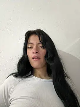 LiaCollings online show from June 16, 11:44 am