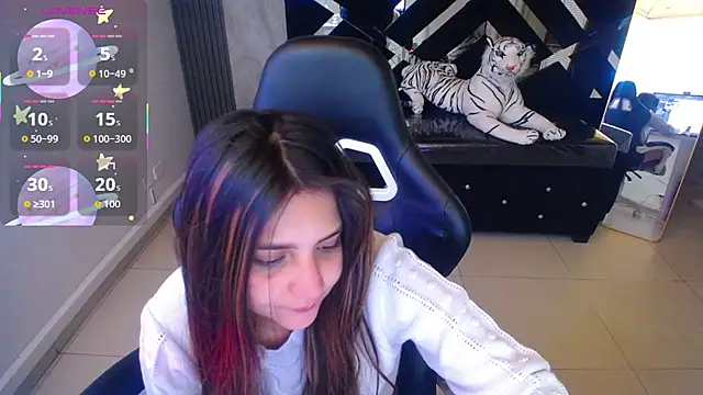 Snapshot of emily_cooper_t chatting on September 19, 3:05 am emily cooper t online show from September 19, 3:05 am