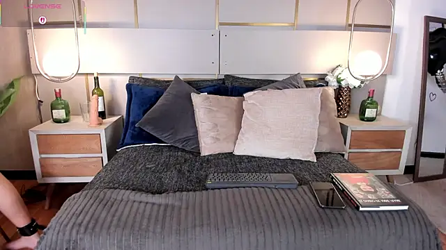 Lina Montclair online show from November 12, 7:12 pm