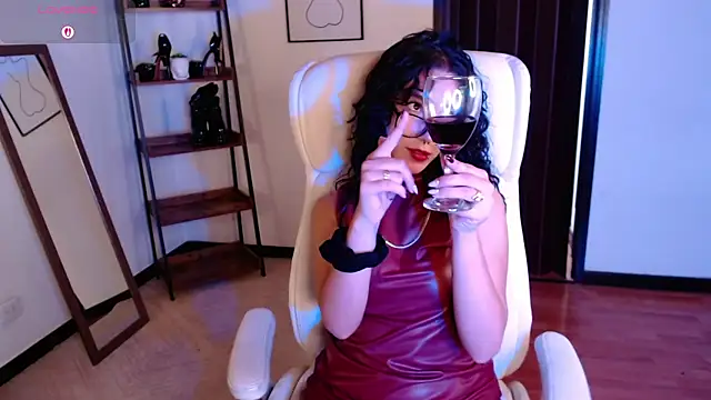 Snapshot of Lina_Montclair chatting on September 11, 9:04 pm Lina Montclair online show from September 11, 9:04 pm