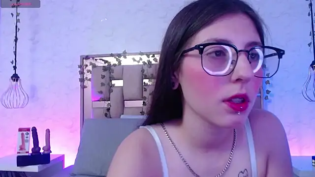 ScarlettRox online show from October 13, 12:08 pm