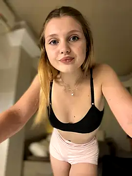 Emaline Fane online show from November 25, 6:20 pm