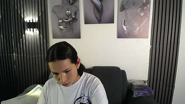 Snapshot of Mia_garcia28 chatting on October 2, 8:03 pm Mia garcia28 online show from October 2, 8:03 pm