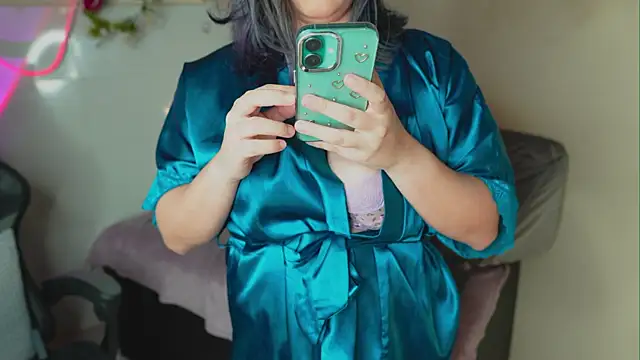 Lana Herondale online show from April 6, 3:50 am