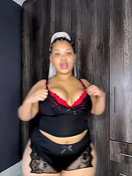 Thick Ass Barbiie online show from October 29, 2:31 pm