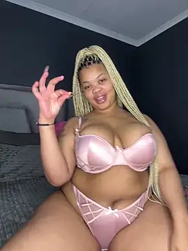Snapshot of Thick_Ass_Barbiie chatting on September 22, 5:22 pm Thick Ass Barbiie online show from September 22, 5:22 pm