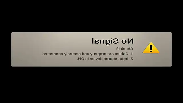 Snapshot of LilElfie chatting on October 18, 8:32 pm LilElfie online show from October 18, 8:32 pm