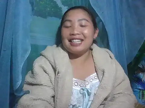 Snapshot of PhamPhung chatting on September 25, 1:10 pm PhamPhung online show from September 25, 1:10 pm