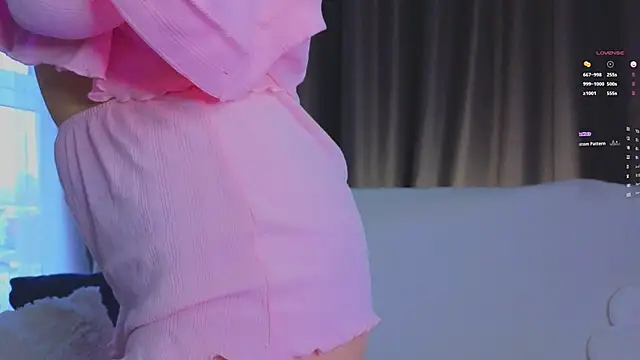 VirginiaHouston online show from November 6, 6:30 am