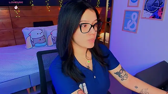 hanna kimura online show from February 19, 7:46 pm