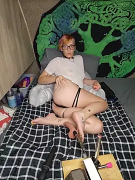 amymatthews92 online show from June 8, 3:18 am