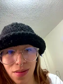 Sallem Pink online show from October 22, 12:32 pm