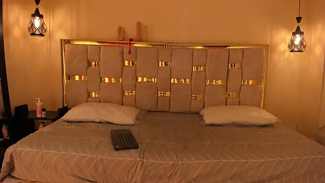 anita toro  online show from September 20, 11:52 am