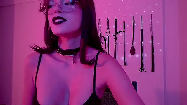 nina kink online show from May 30, 11:43 pm