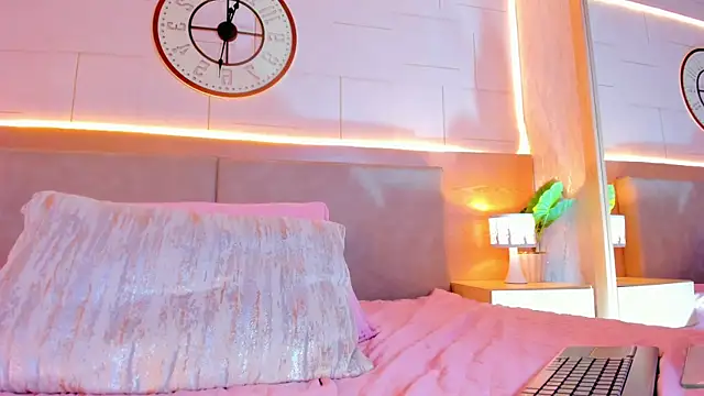 Meloddy Rose online show from March 23, 9:26 am