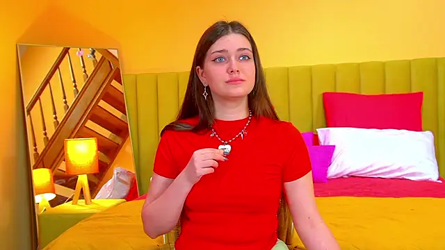 JessicaJewells online show from April 1, 6:25 am