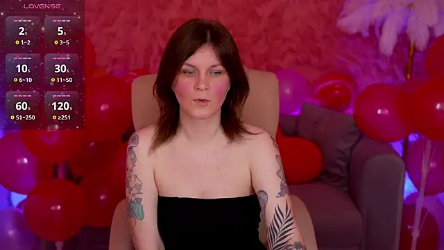 TinaMelt online show from February 10, 7:50 pm