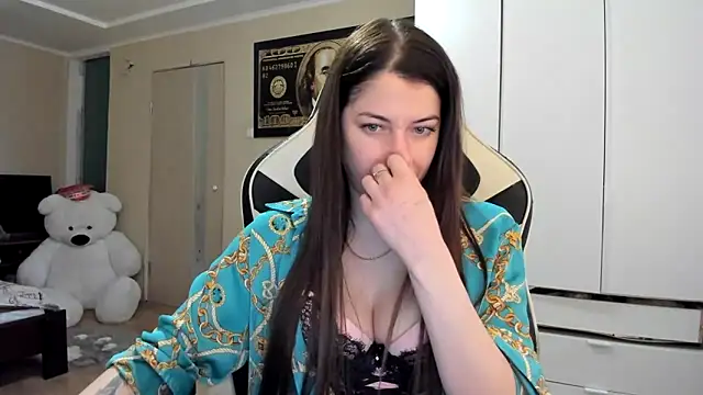 EmiLovsi online show from January 16, 12:23 pm