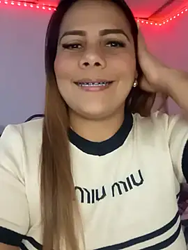 Snapshot of camila_rogue chatting on September 27, 1:51 pm camila rogue online show from September 27, 1:51 pm