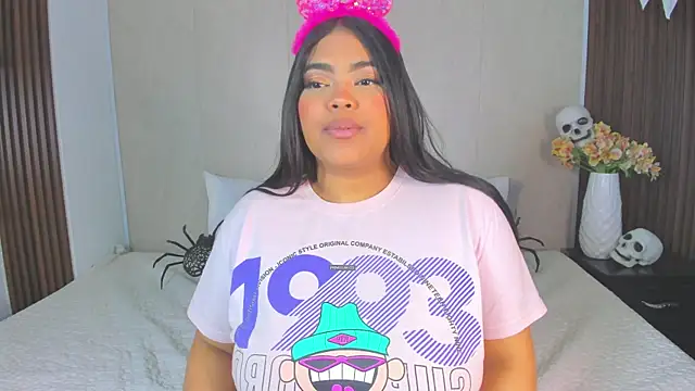 RileyDolly online show from October 27, 4:30 am