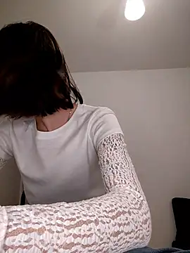 sweetsinxxx online show from July 24, 11:44 pm