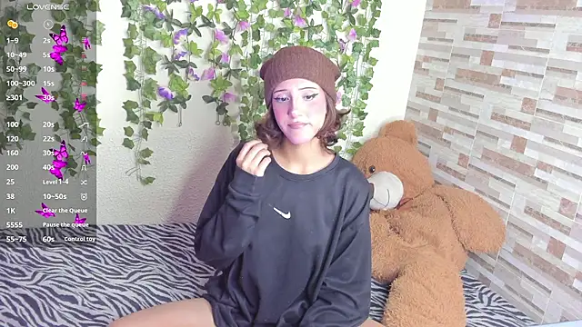 Amy Moonlight online show from January 7, 10:46 pm