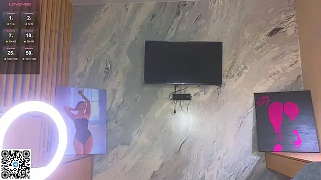 miss bubbles  online show from November 20, 12:55 am