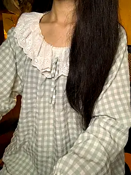 Snapshot of Nhinhi18 chatting on October 2, 3:28 pm Nhinhi18 online show from October 2, 3:28 pm