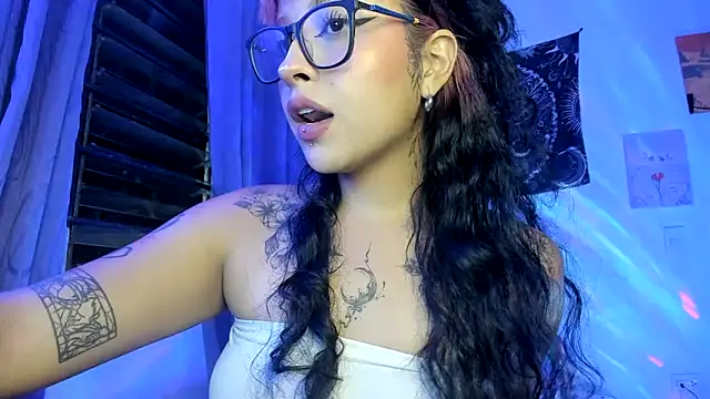 Sweet mim  online show from October 25, 11:11 pm