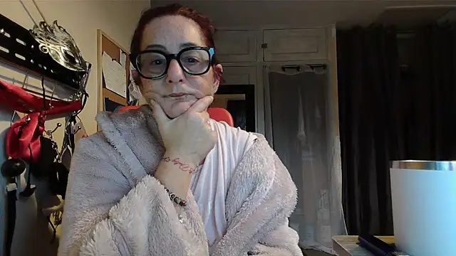 Mistress-Ivy51 online show from November 6, 7:36 am