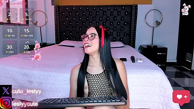 lesly cutee online show from October 22, 12:54 pm