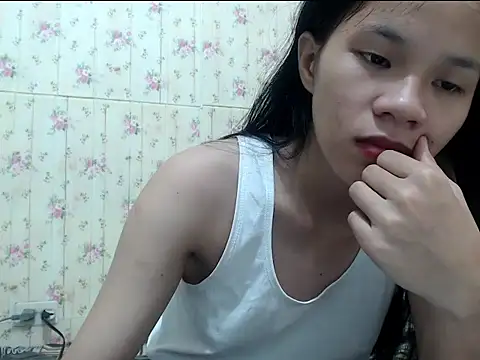Snapshot of xxxcutiebabe16 chatting on October 2, 6:35 pm xxxcutiebabe16 online show from October 2, 6:35 pm