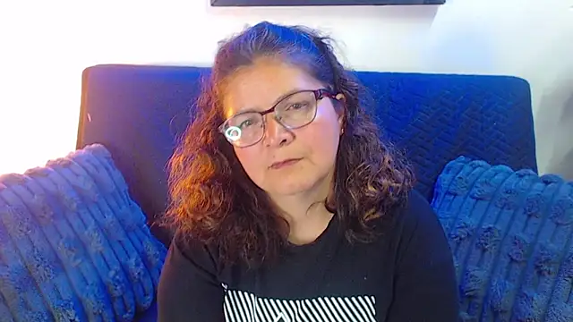 Linda banks  online show from December 4, 2:03 am