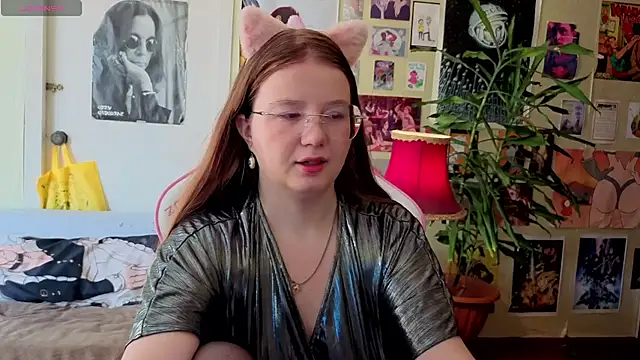 Sienna-Cow online show from September 24, 11:09 am