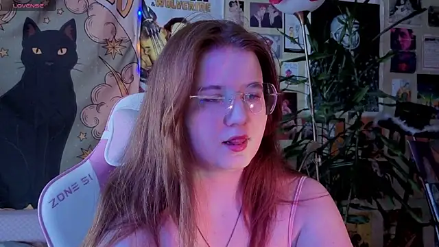 Sienna-Cow online show from April 13, 8:37 am