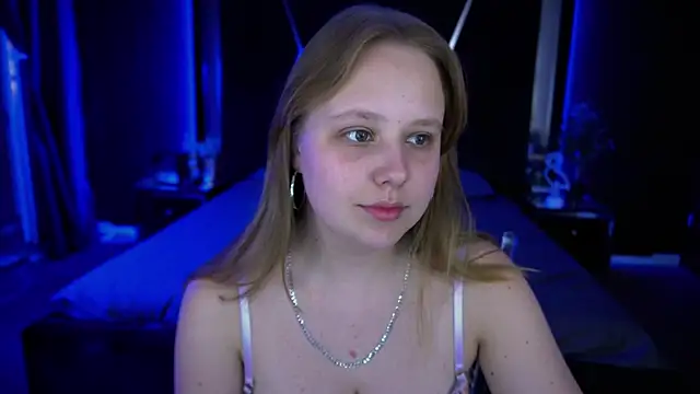 CrystallPaws online show from September 16, 7:00 pm