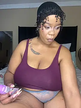 THICKBUNNYCHICKxxx online show from September 27, 6:15 pm