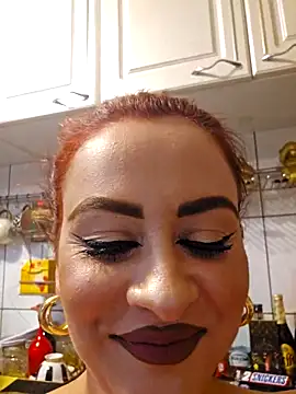 ShineBright88 online show from February 22, 8:32 pm