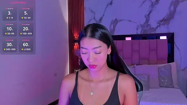 Snapshot of Sussyrosse_ chatting on September 12, 11:12 pm Sussyrosse online show from September 12, 11:12 pm