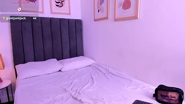 SuccubusDolly online show from September 21, 8:29 pm