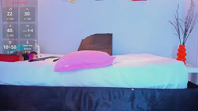 Violet horny05 online show from December 4, 7:36 pm