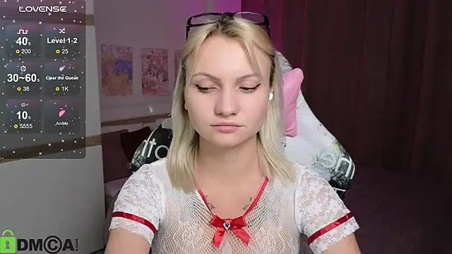 Snapshot of Cameronlovely_ chatting on October 8, 8:51 am Cameronlovely online show from October 8, 8:51 am