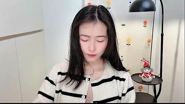 Rosalind xixi online show from December 19, 9:23 am