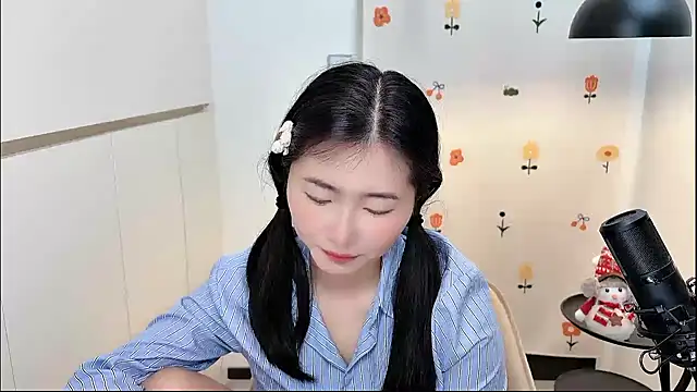 Rosalind xixi online show from April 17, 1:51 am