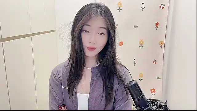 Snapshot of Rosalind_xixi chatting on September 20, 12:03 pm Rosalind xixi online show from September 20, 12:03 pm