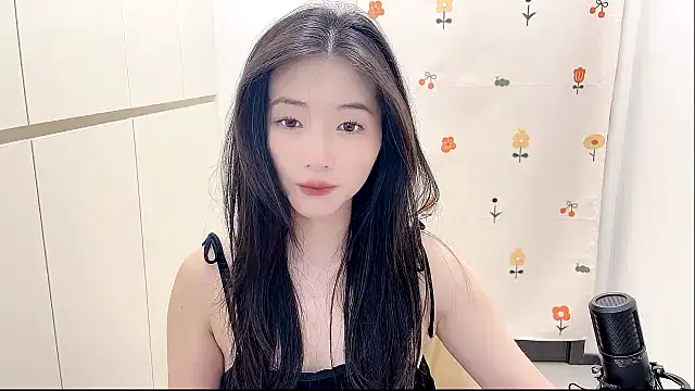 Snapshot of Rosalind_xixi chatting on September 10, 1:44 pm Rosalind xixi online show from September 10, 1:44 pm